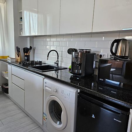 Apartament Dem Radulescu Langa Strand Râmnicu Vâlcea エクステリア 写真
