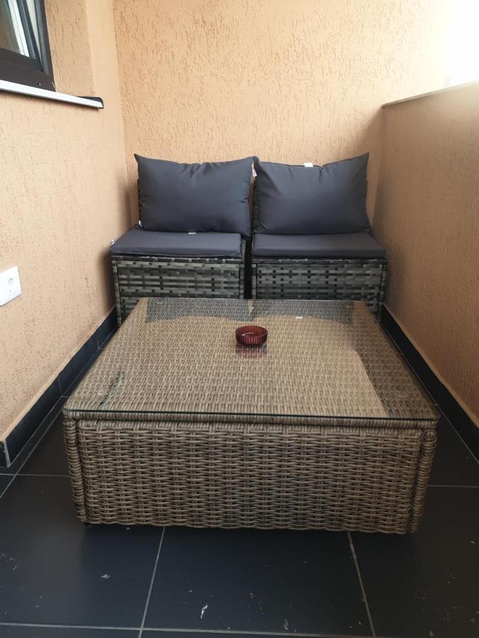 Apartament Dem Radulescu Langa Strand Râmnicu Vâlcea エクステリア 写真