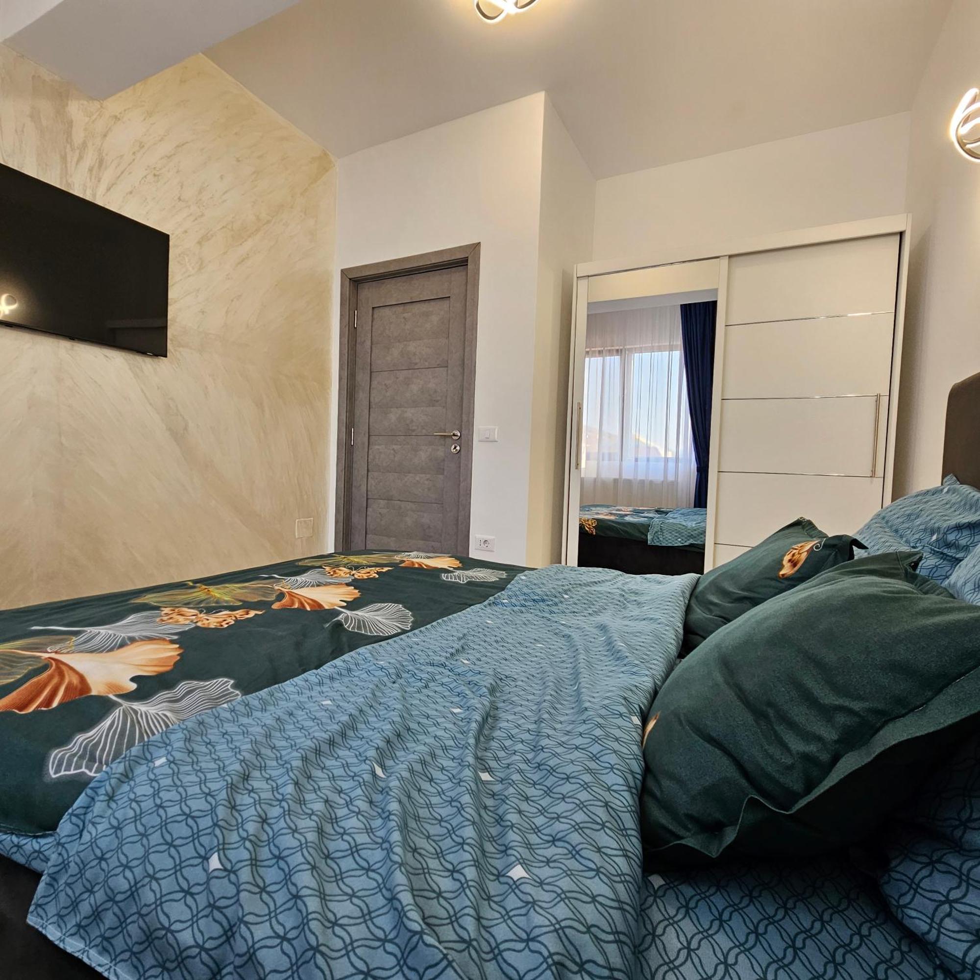 Apartament Dem Radulescu Langa Strand Râmnicu Vâlcea エクステリア 写真