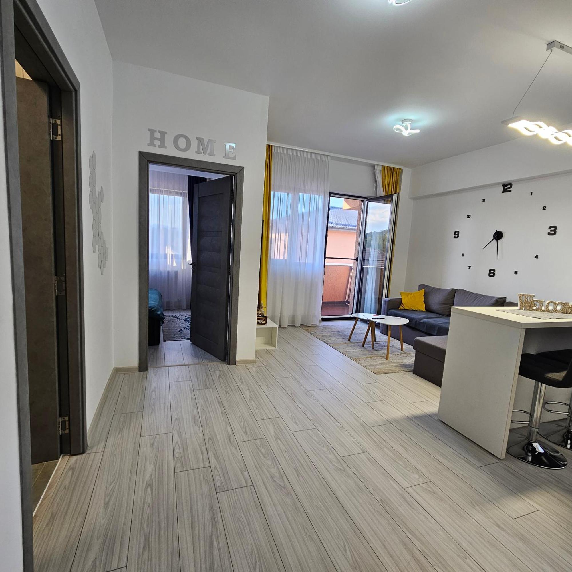Apartament Dem Radulescu Langa Strand Râmnicu Vâlcea エクステリア 写真